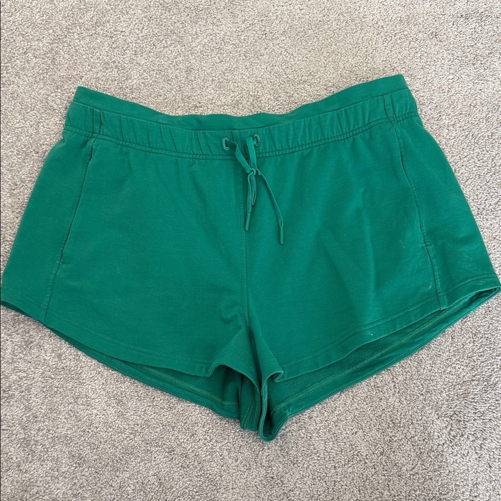 lululemon athletica Green Inner Glow High Rise Shorts 3”